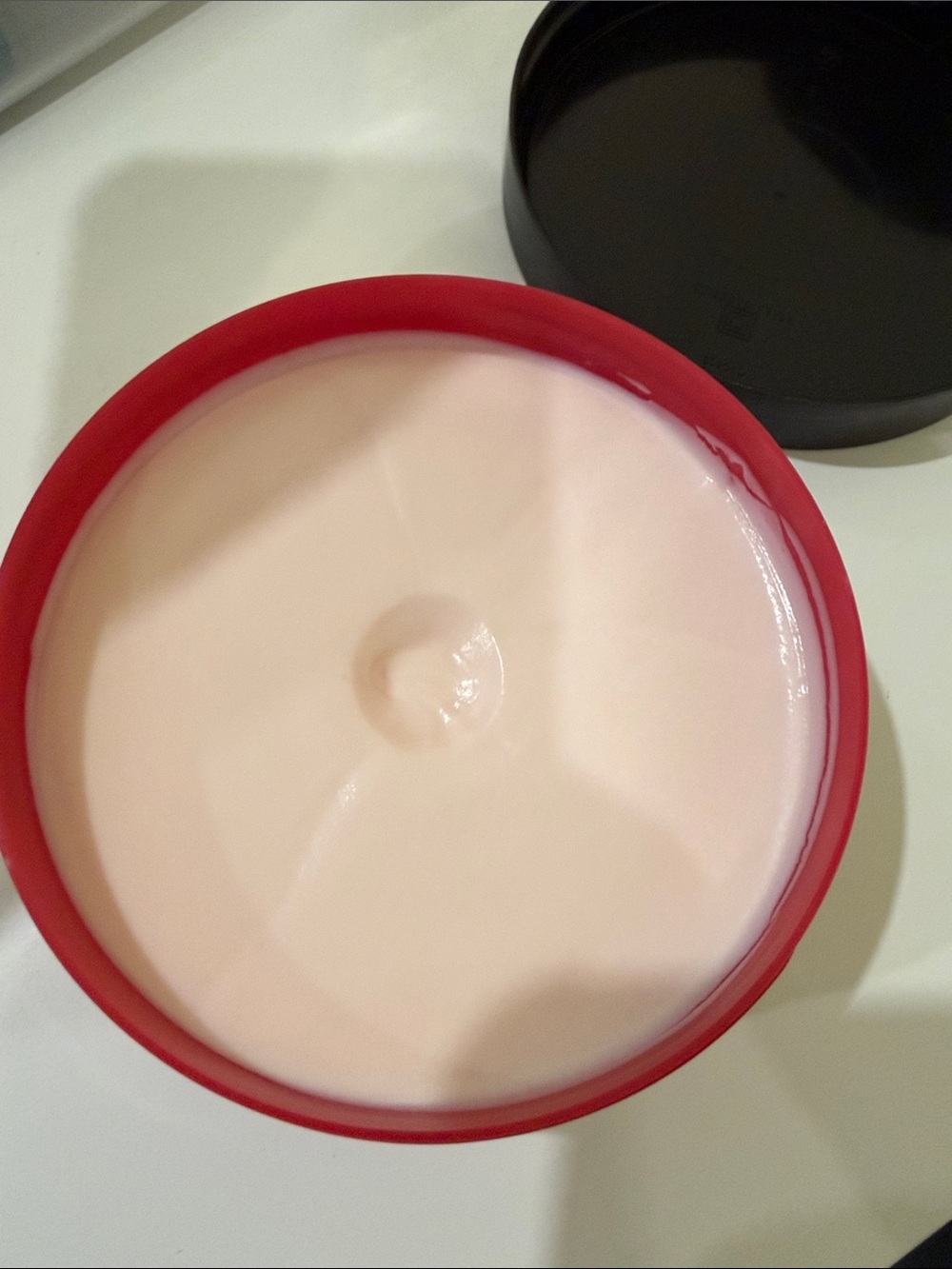 The Body Shop Strawberry Body Butter - Picture 3 of 3